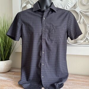 Tahari Men’s Sueded Slim Fit Men’s Short-Sleeved Shirt